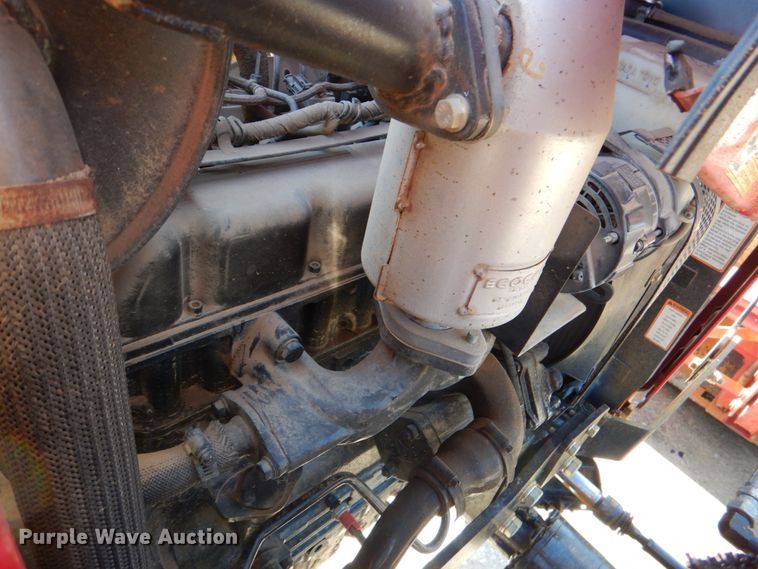 image for item IR9221 2015 Mahindra 4550  MFWD tractor