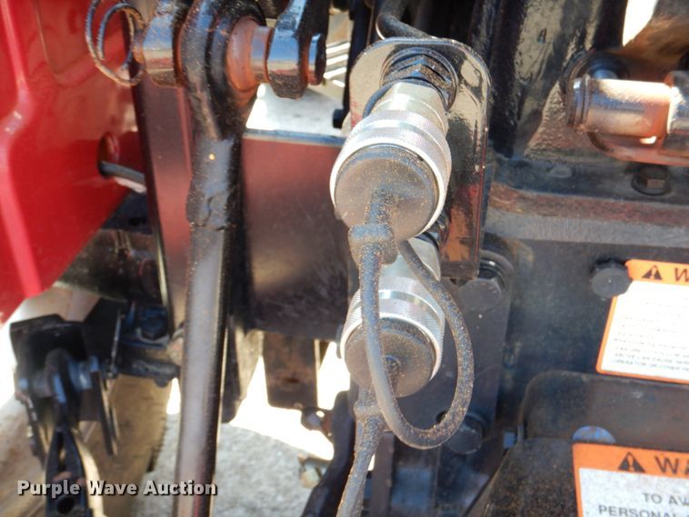 image for item IR9221 2015 Mahindra 4550  MFWD tractor