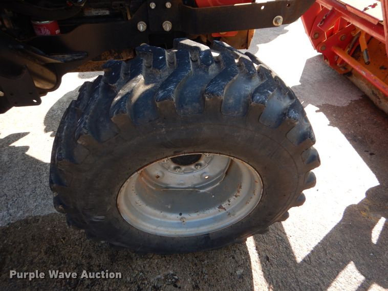 image for item IR9221 2015 Mahindra 4550  MFWD tractor