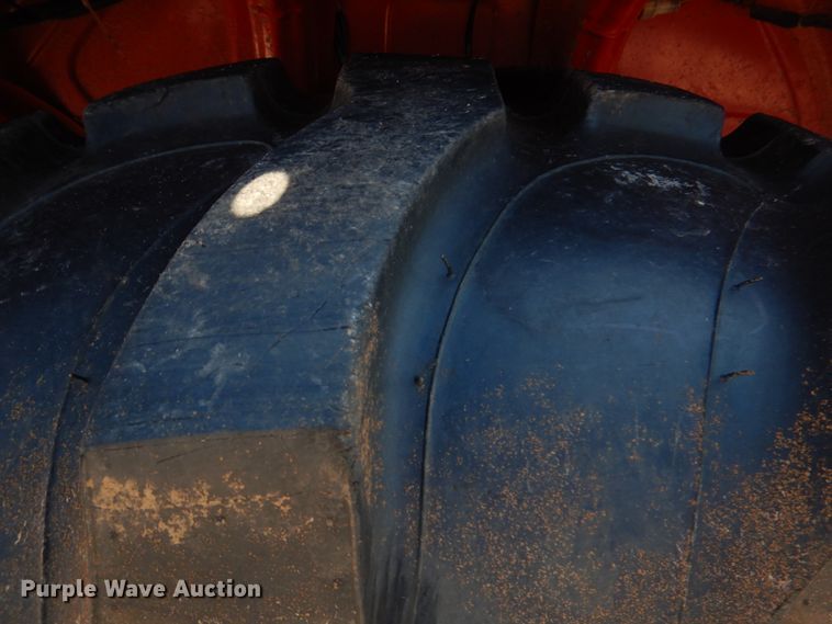 image for item IR9221 2015 Mahindra 4550  MFWD tractor