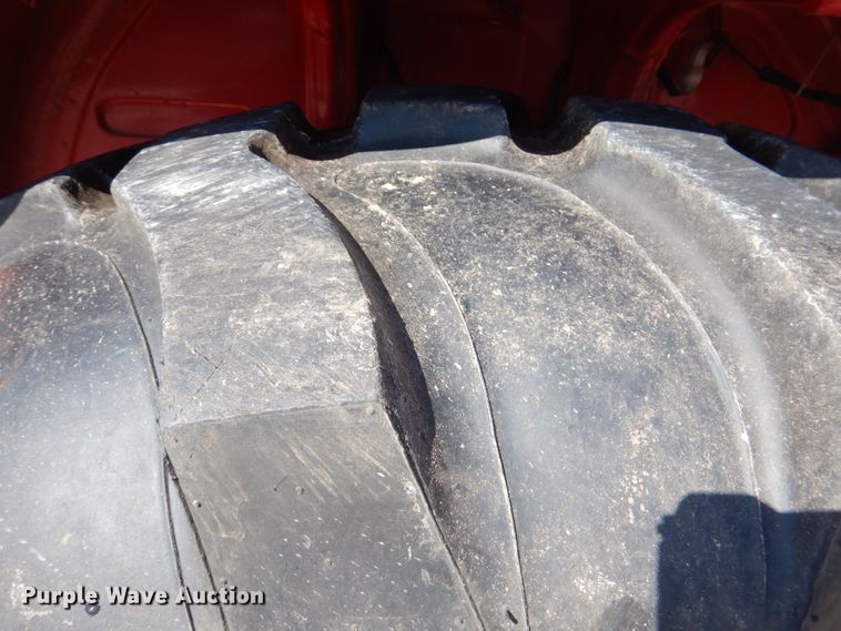 image for item IR9221 2015 Mahindra 4550  MFWD tractor