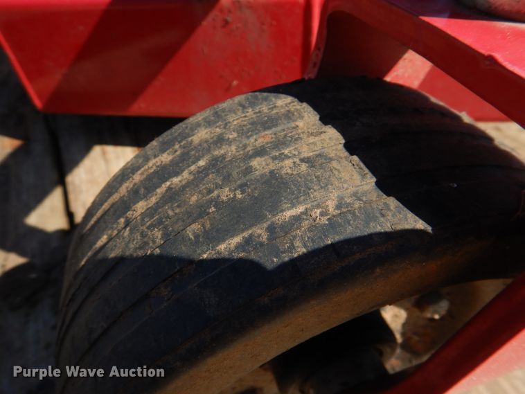 image for item IR9221 2015 Mahindra 4550  MFWD tractor