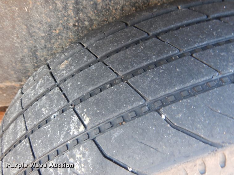 image for item IR9221 2015 Mahindra 4550  MFWD tractor