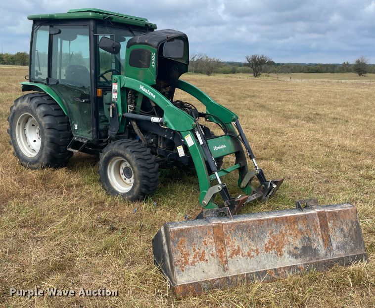 image for item JQ9434 2009 Montana 4340C  tractor
