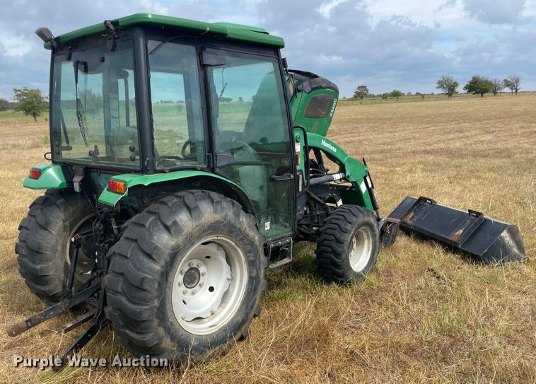 image for item JQ9434 2009 Montana 4340C  tractor