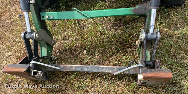 image for item JQ9434 2009 Montana 4340C  tractor