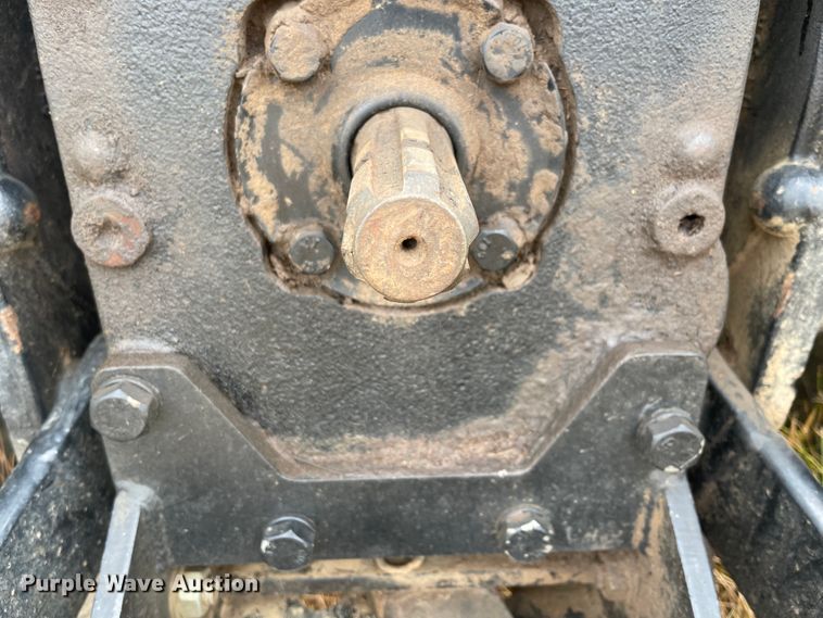 image for item JQ9434 2009 Montana 4340C  tractor