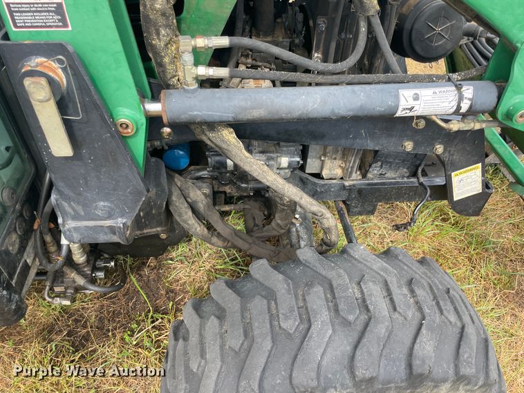 image for item JQ9434 2009 Montana 4340C  tractor