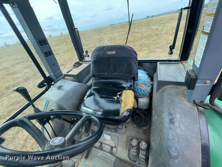 image for item JQ9434 2009 Montana 4340C  tractor