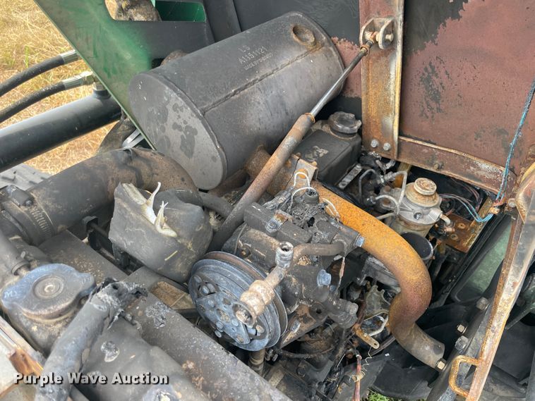 image for item JQ9434 2009 Montana 4340C  tractor