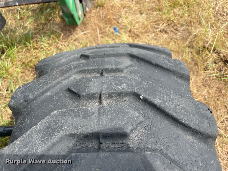 image for item JQ9434 2009 Montana 4340C  tractor