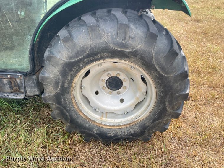 image for item JQ9434 2009 Montana 4340C  tractor