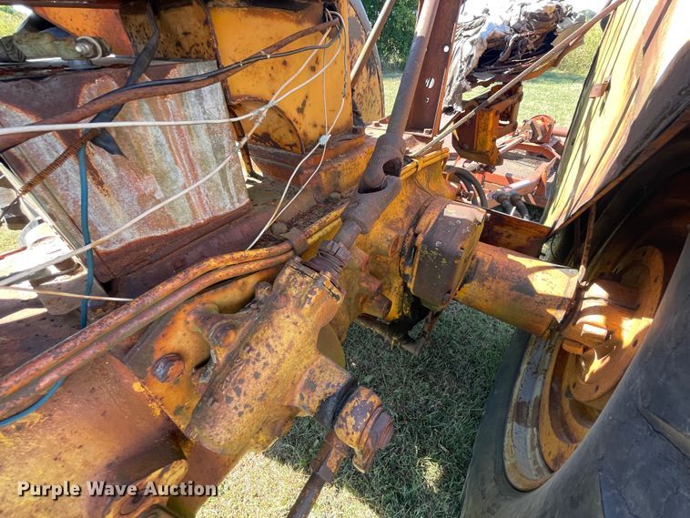image for item JQ9459 Minneapolis Moline GB  tractor