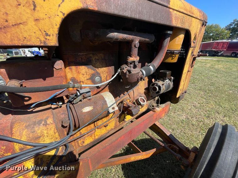 image for item JQ9459 Minneapolis Moline GB  tractor