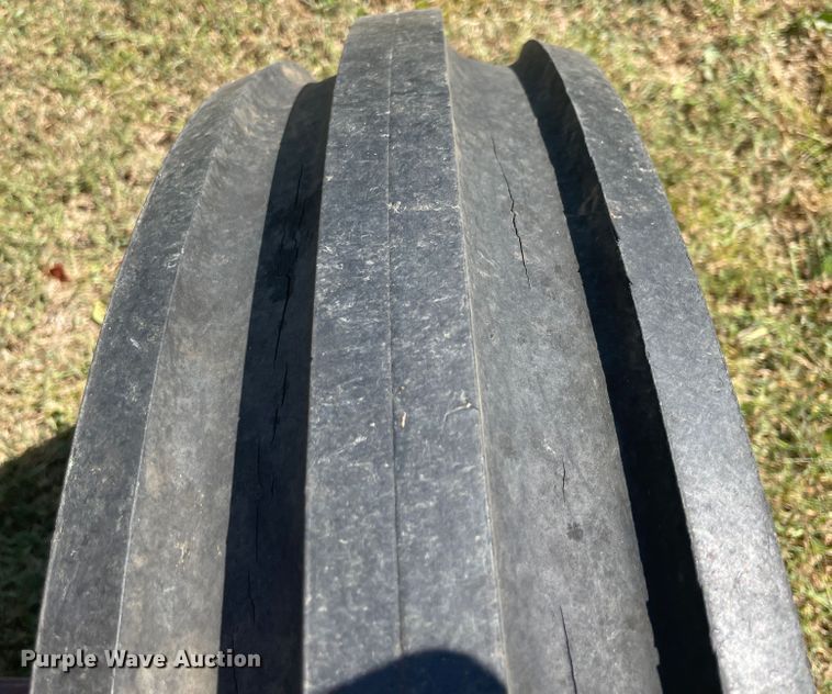 image for item JQ9459 Minneapolis Moline GB  tractor