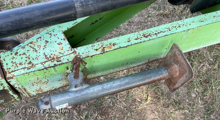 image for item JQ9506 Parker 250  grain cart