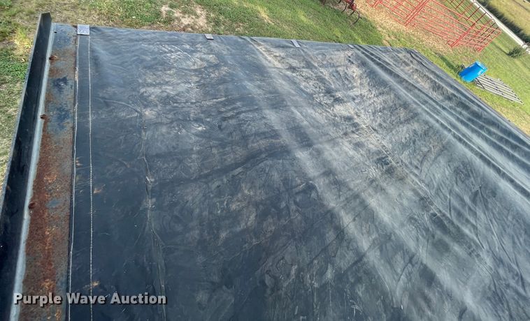 image for item JQ9506 Parker 250  grain cart