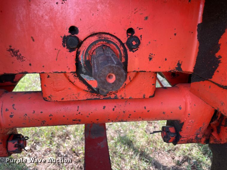 image for item JQ9508 Allis Chalmers 185  tractor
