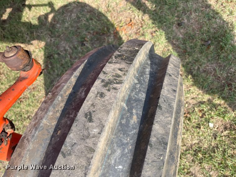 image for item JQ9508 Allis Chalmers 185  tractor