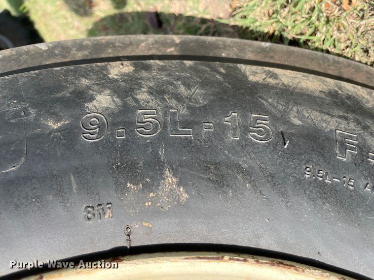 image for item JQ9508 Allis Chalmers 185  tractor