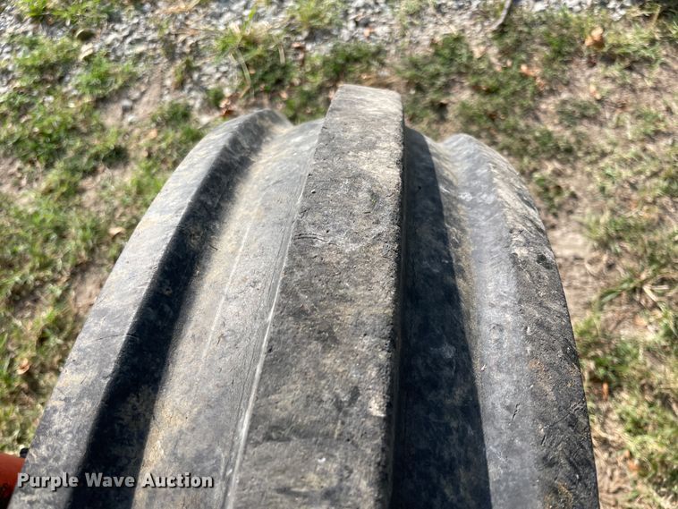 image for item JQ9508 Allis Chalmers 185  tractor