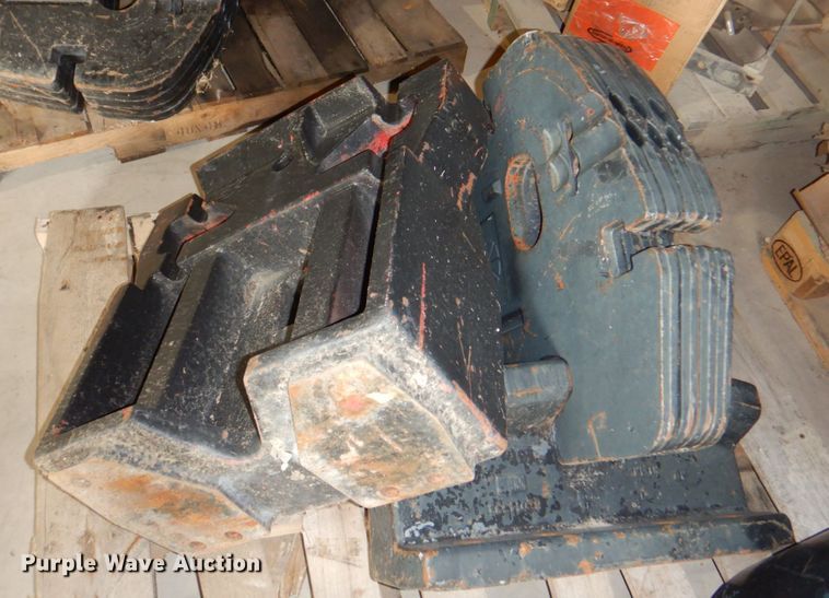 image for item JS9160 Approximately 20 suitcase weights