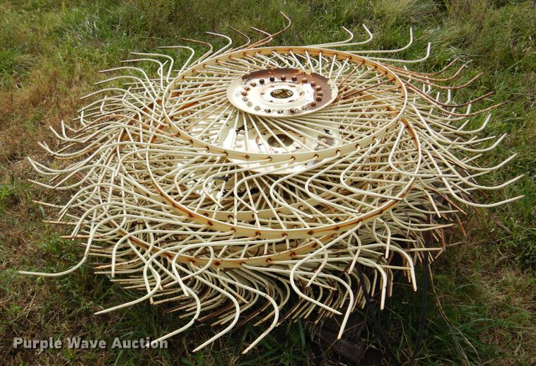 image for item JT9508 (15) hay rake wheels
