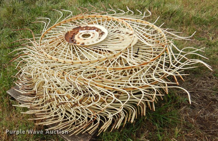 image for item JT9508 (15) hay rake wheels