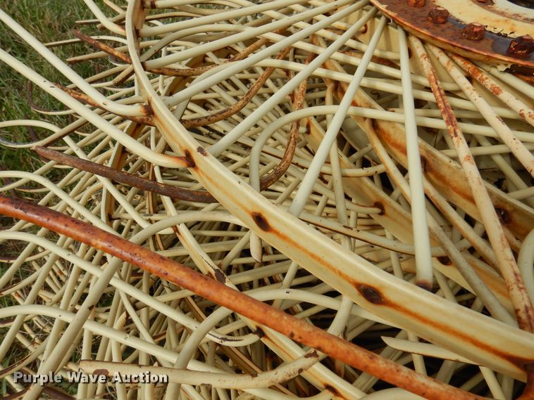 image for item JT9508 (15) hay rake wheels