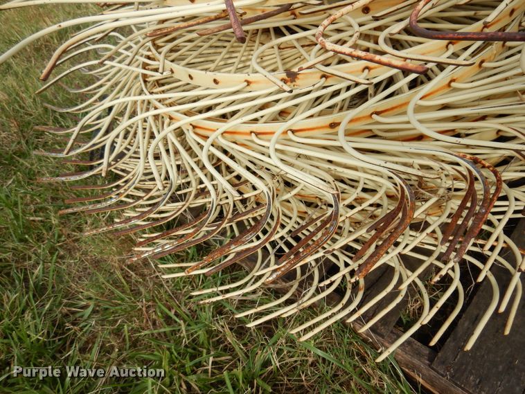 image for item JT9508 (15) hay rake wheels