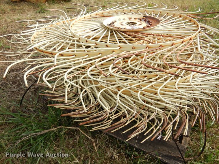 image for item JT9508 (15) hay rake wheels