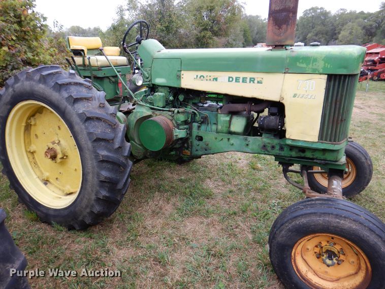 image for item KA9447 1959 John Deere 730  tractor