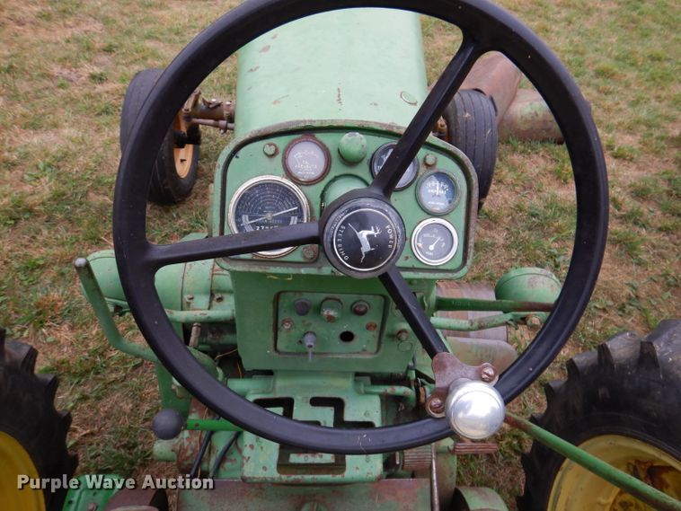 image for item KA9447 1959 John Deere 730  tractor