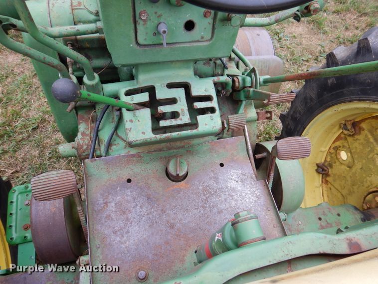 image for item KA9447 1959 John Deere 730  tractor