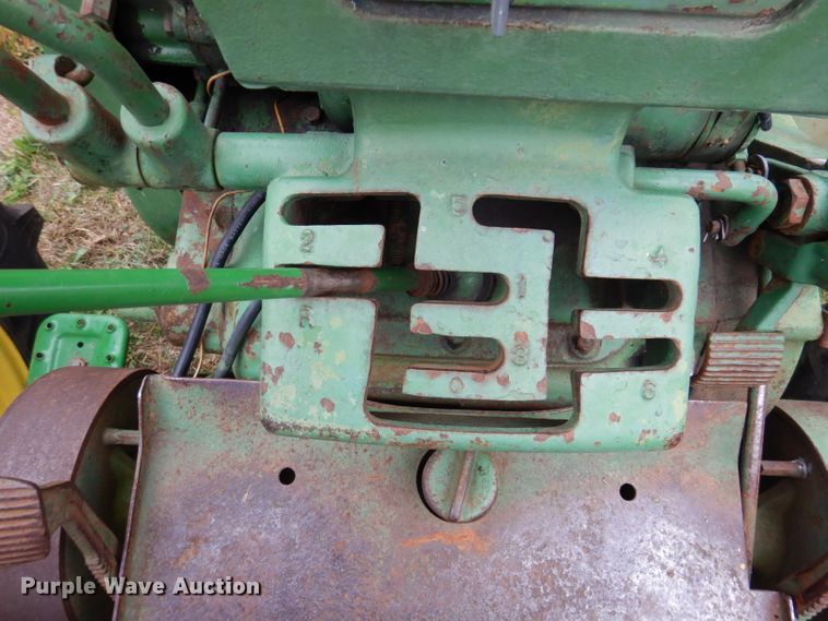 image for item KA9447 1959 John Deere 730  tractor