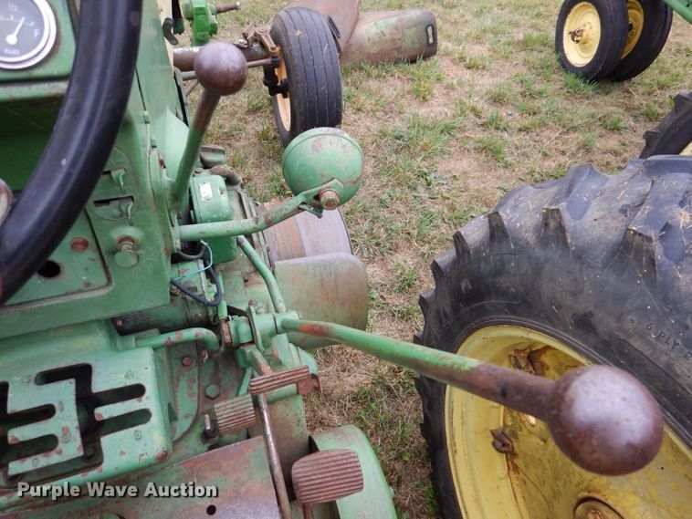 image for item KA9447 1959 John Deere 730  tractor