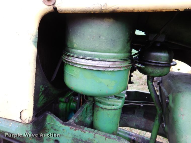 image for item KA9447 1959 John Deere 730  tractor