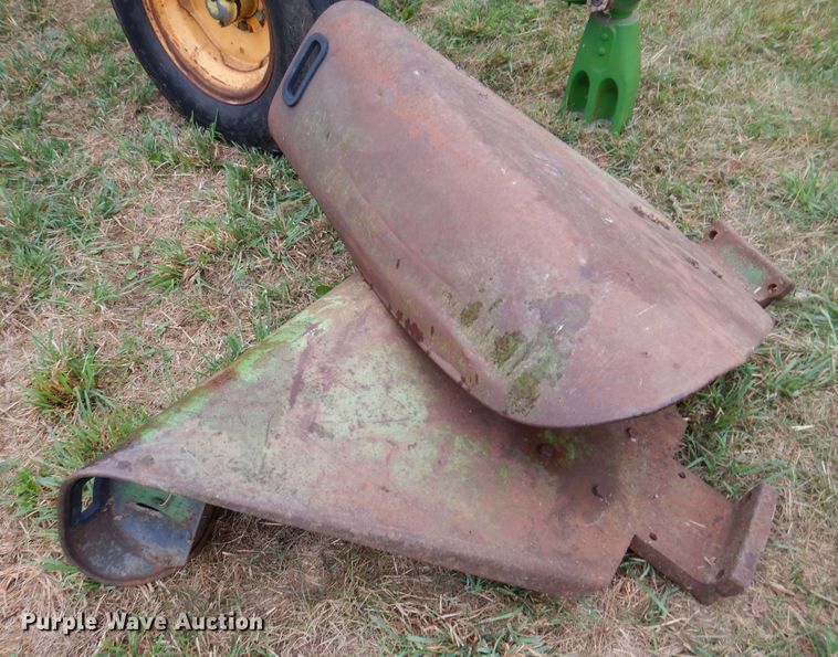 image for item KA9447 1959 John Deere 730  tractor