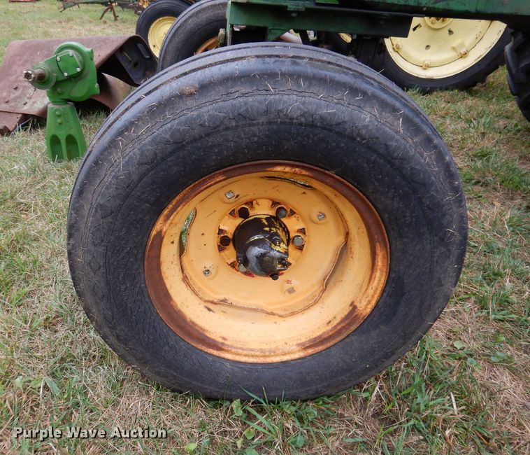 image for item KA9447 1959 John Deere 730  tractor