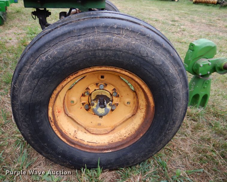 image for item KA9447 1959 John Deere 730  tractor