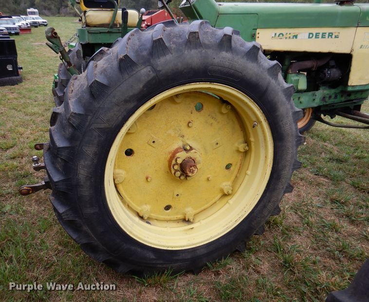 image for item KA9447 1959 John Deere 730  tractor