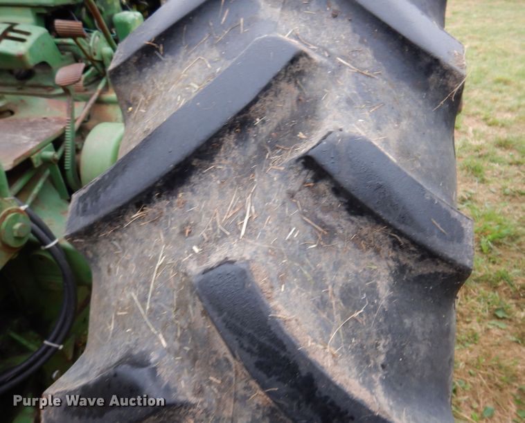 image for item KA9447 1959 John Deere 730  tractor