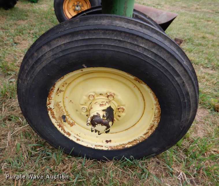 image for item KA9448 1951 John Deere A  tractor