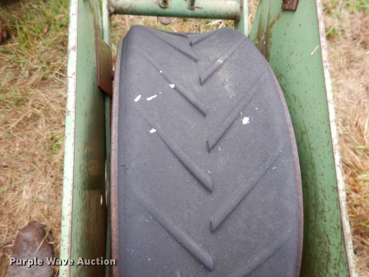 image for item KA9449 John Deere 1240  planter