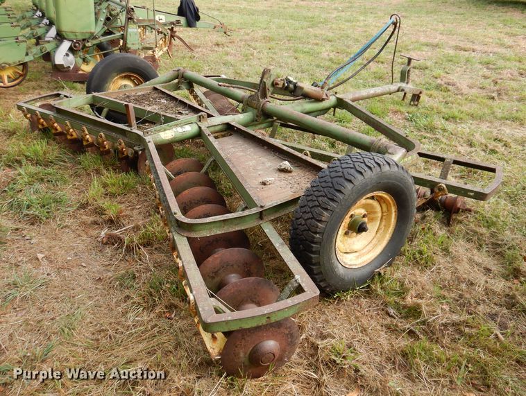image for item KA9450 John Deere  tandem disk