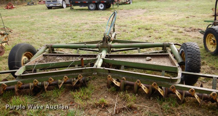 image for item KA9450 John Deere  tandem disk