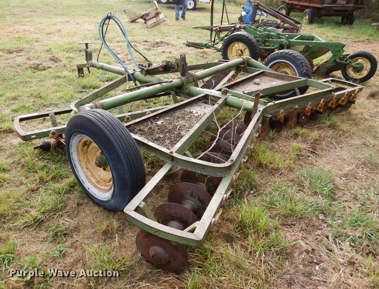 image for item KA9450 John Deere  tandem disk