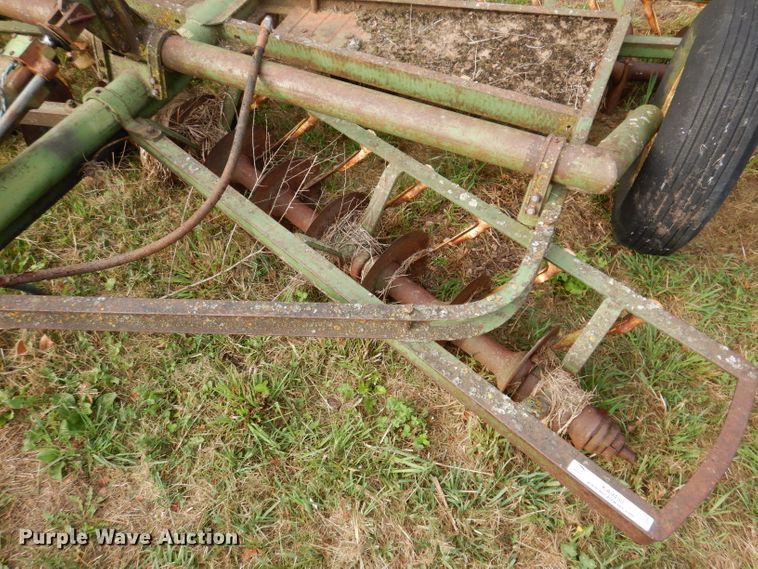 image for item KA9450 John Deere  tandem disk