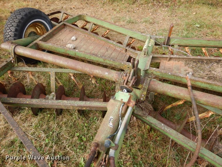 image for item KA9450 John Deere  tandem disk