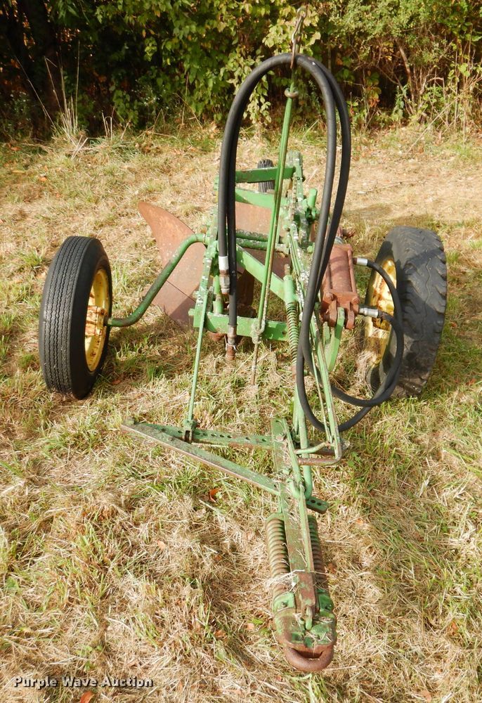 image for item KA9451 John Deere  two bottom plow